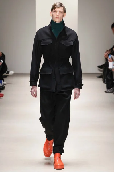 Look 1